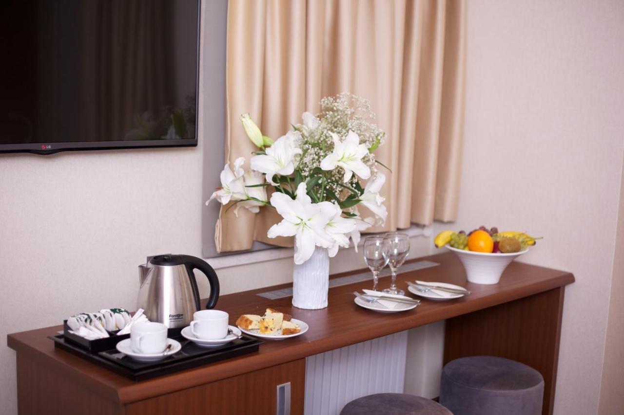 The Coach Hotel Istambul Extérieur photo