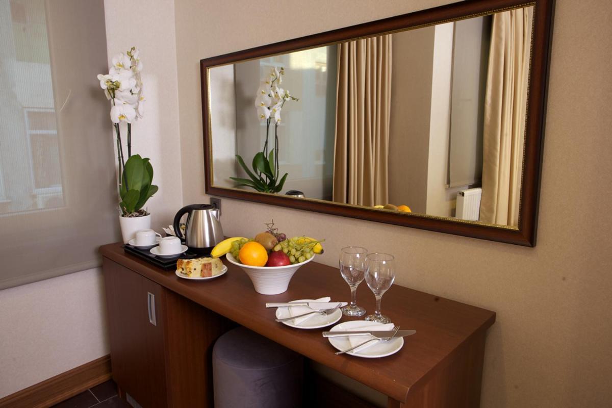 The Coach Hotel Istambul Extérieur photo